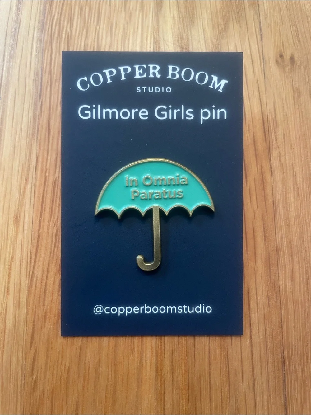 NEW Gilmore Girls Enamel Pin “In Omnia Paratus